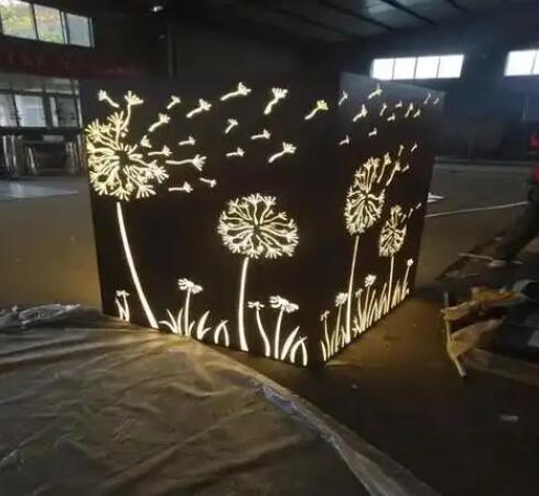 卡若耐候钢灯箱